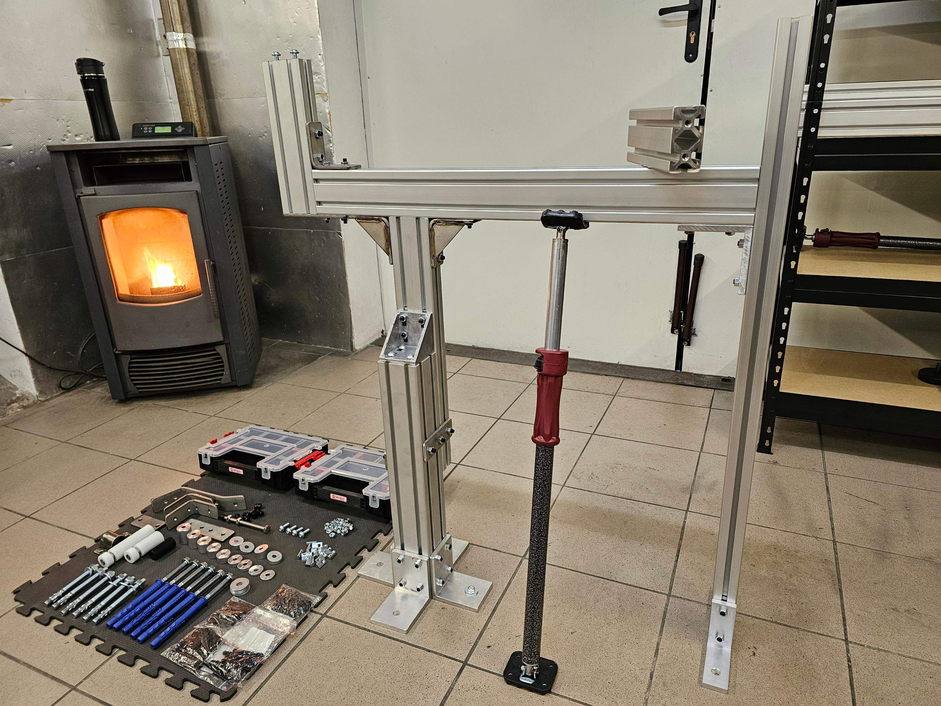 STOJAK DO ZBIORNIKÓW MOTOCYKLOWYCH 4