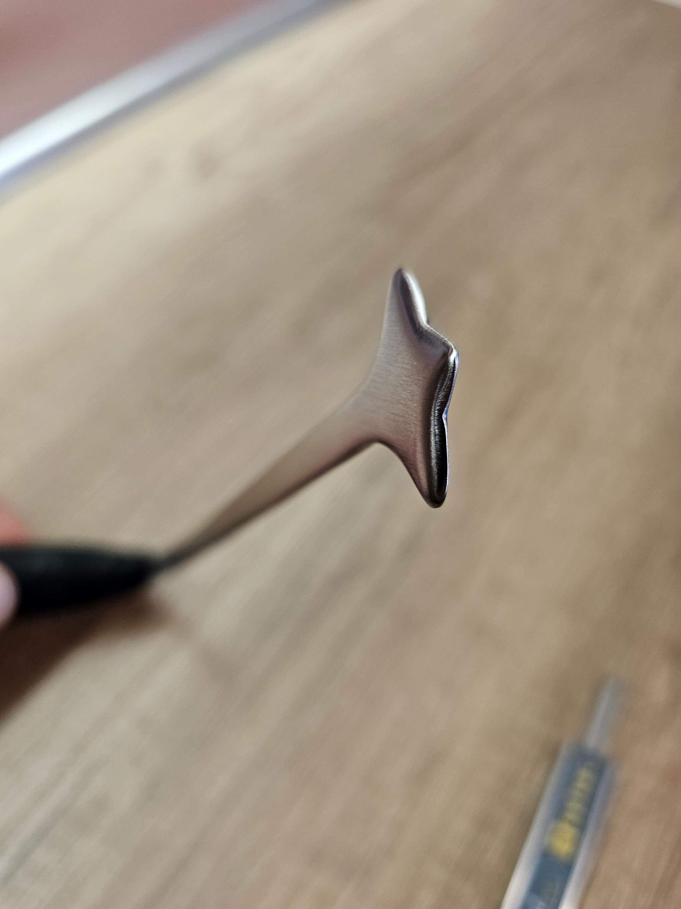 PŁETWA 3 PUNKTOWA ŁAMANA 1