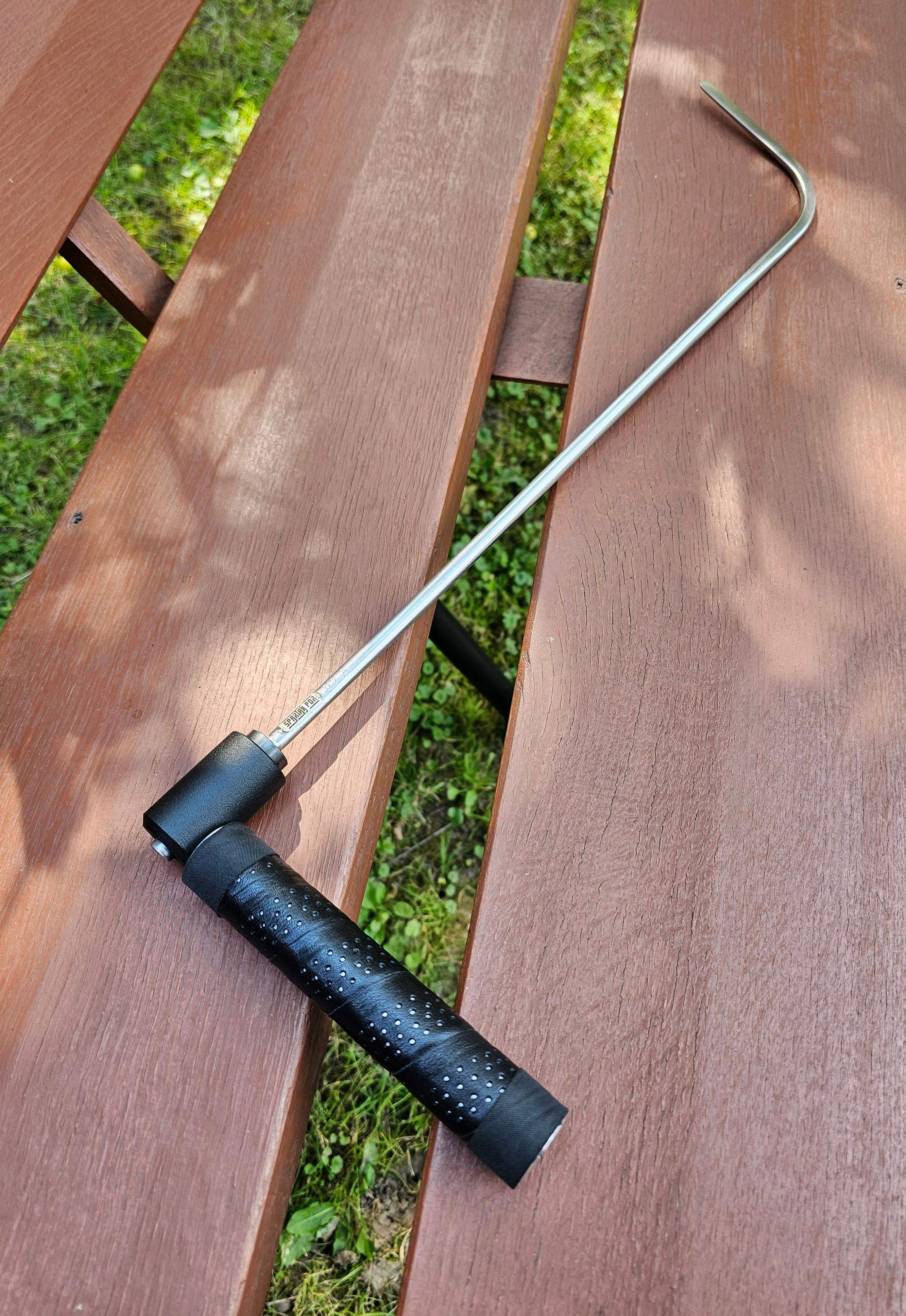 DRUT DO DRZWI 70° 3