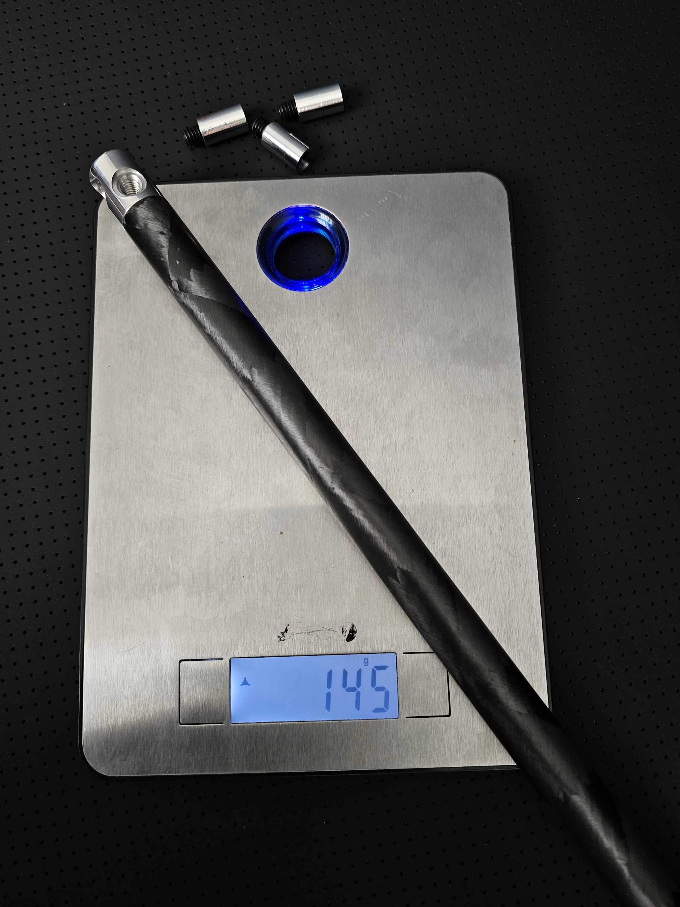 MŁOTEK KARBONOWY 12