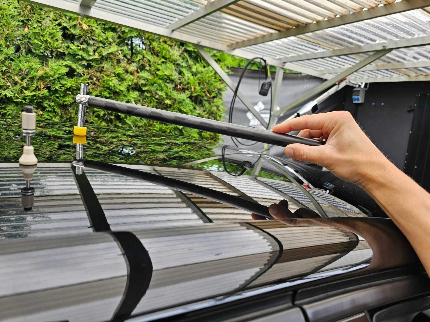 MŁOTEK KARBONOWY 17